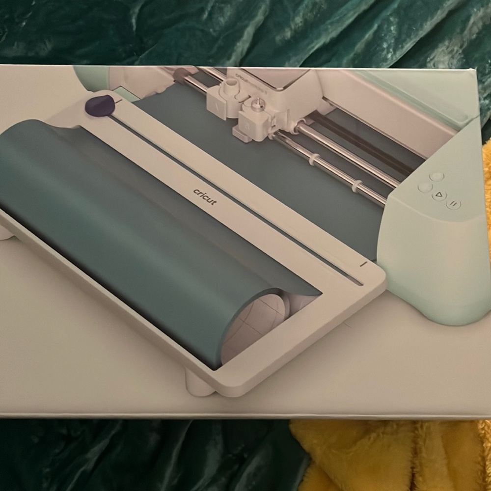 Cricut roll holder